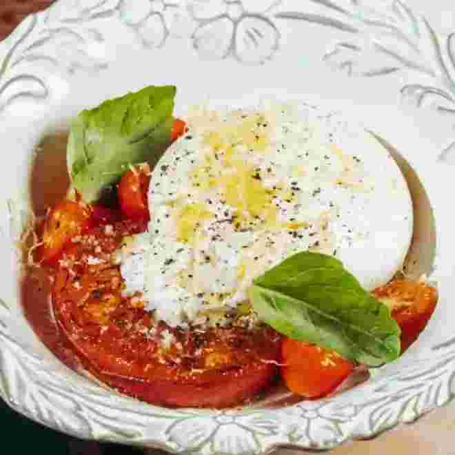 burrata-tomatoes.webp