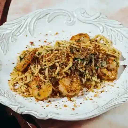 meals/20260609084107-spaghetti-aglio-e-olio-with-shrimps.webp