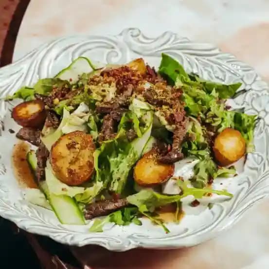 meals/20260609091126-beef-tenderloin-and-baby-potatoes-salad.webp