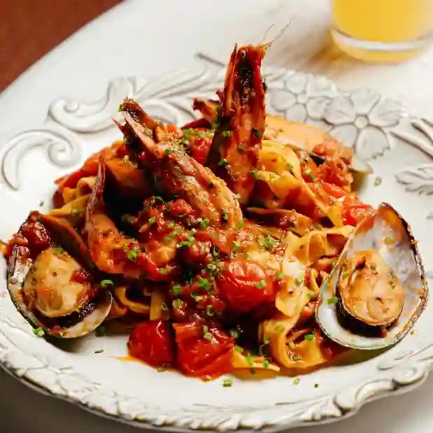 meals/20260721114335-tagliatelle-frutti-di-mare.webp